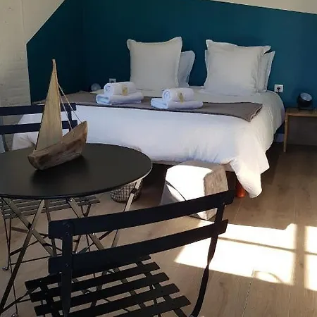 D'hotes Et De La Vieille Ecluse Bed & Breakfast *