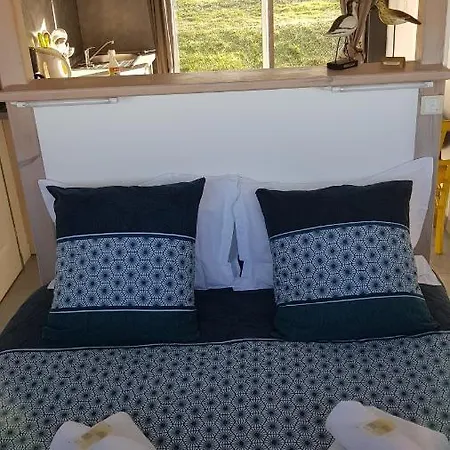 Bed & Breakfast D'hotes Et De La Vieille Ecluse